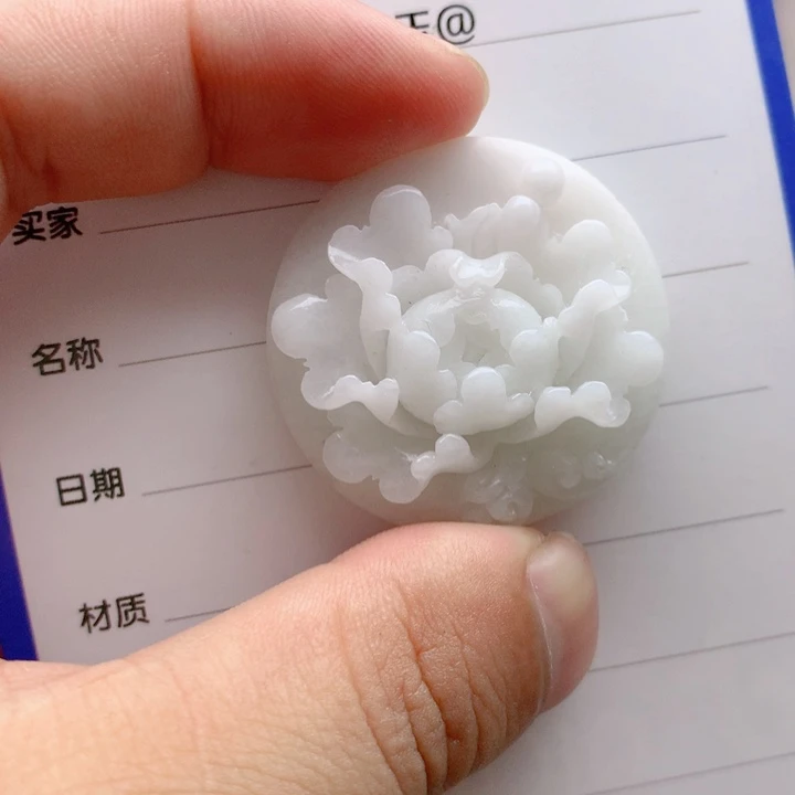 独山玉未镶嵌颈饰