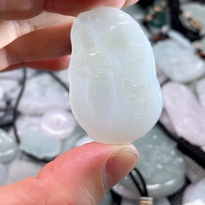 颈饰未镶嵌翡翠翡翠