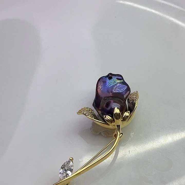 淡水珍珠未镶嵌胸饰