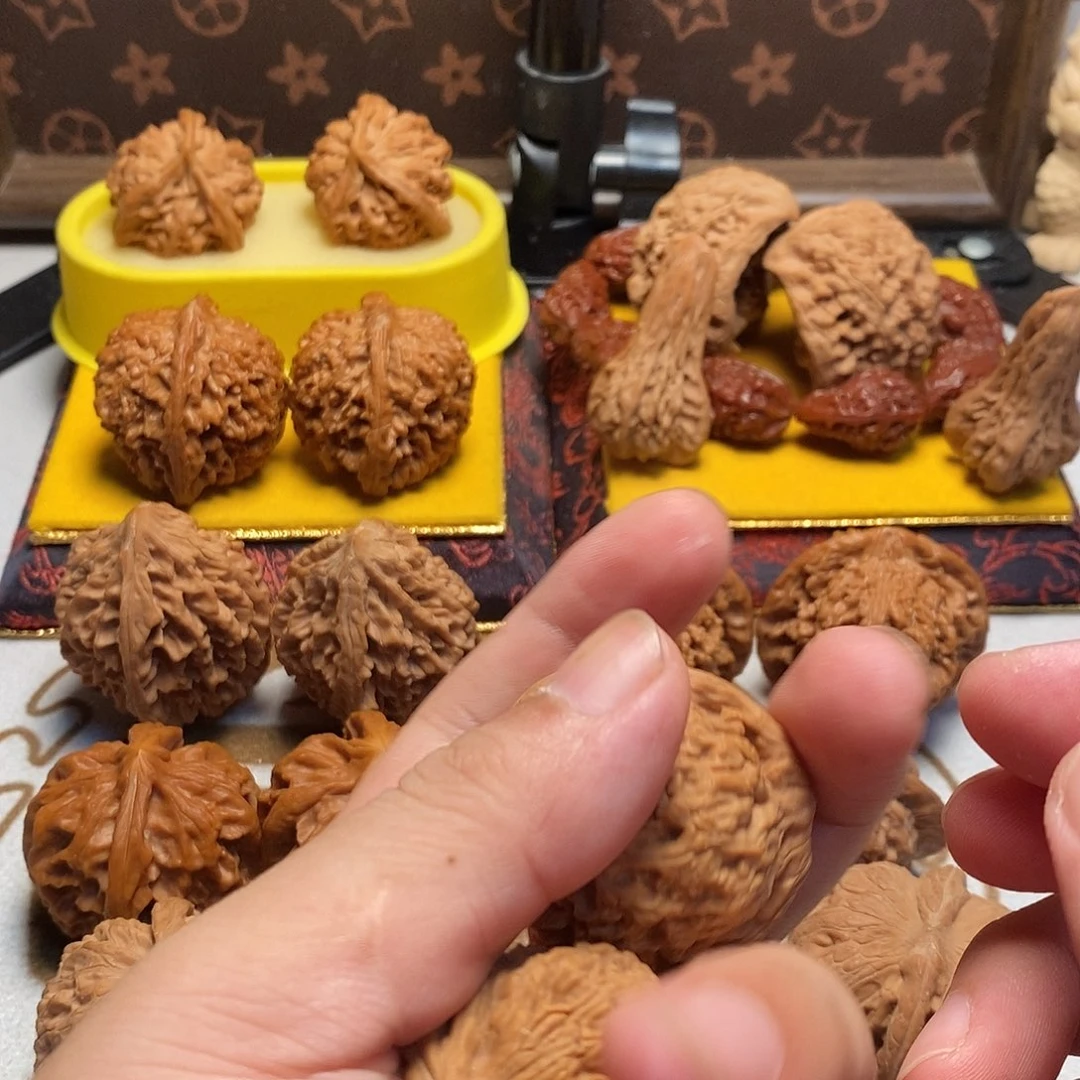 陶***怒把件文玩核桃精品南疆石