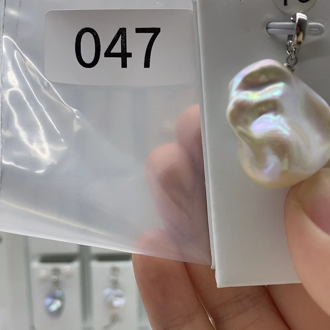 合金淡水珍珠颈饰