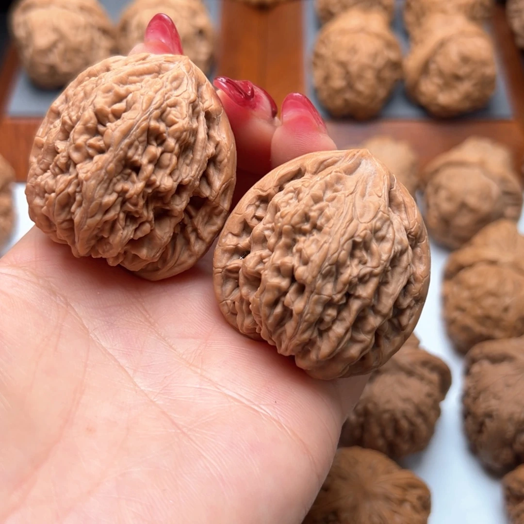 文玩核桃把件虎头王40