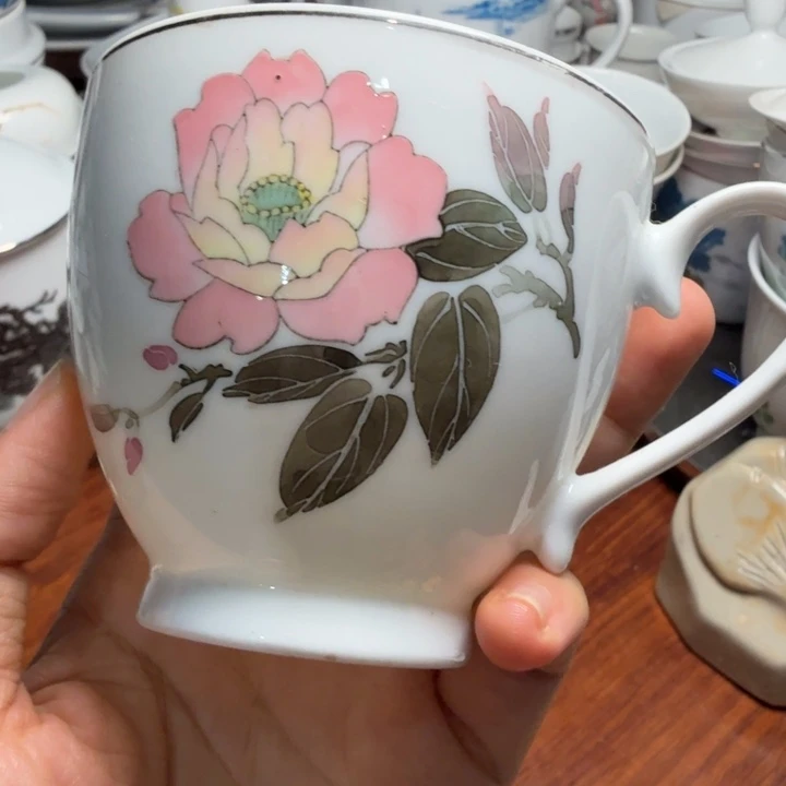 醴陵釉下手绘山茶花茶杯微瑕鸡爪