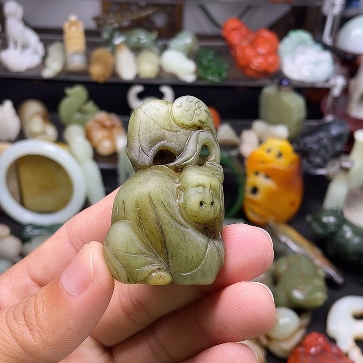 和田玉（糖玉）未镶嵌颈饰