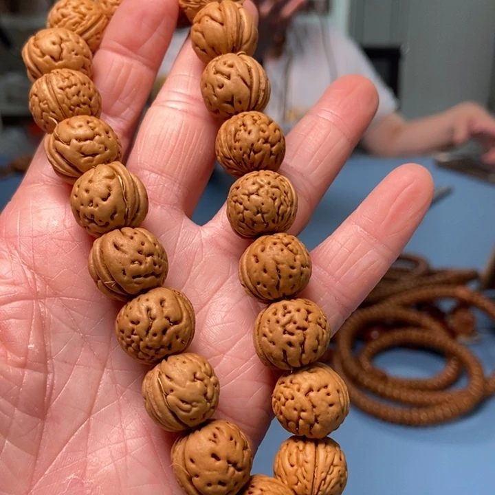 【闪购商品】桃核吊坠金豆手持15➕
