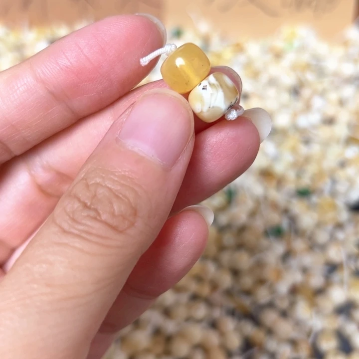 裸石蜜蜡未镶嵌9mm一对
