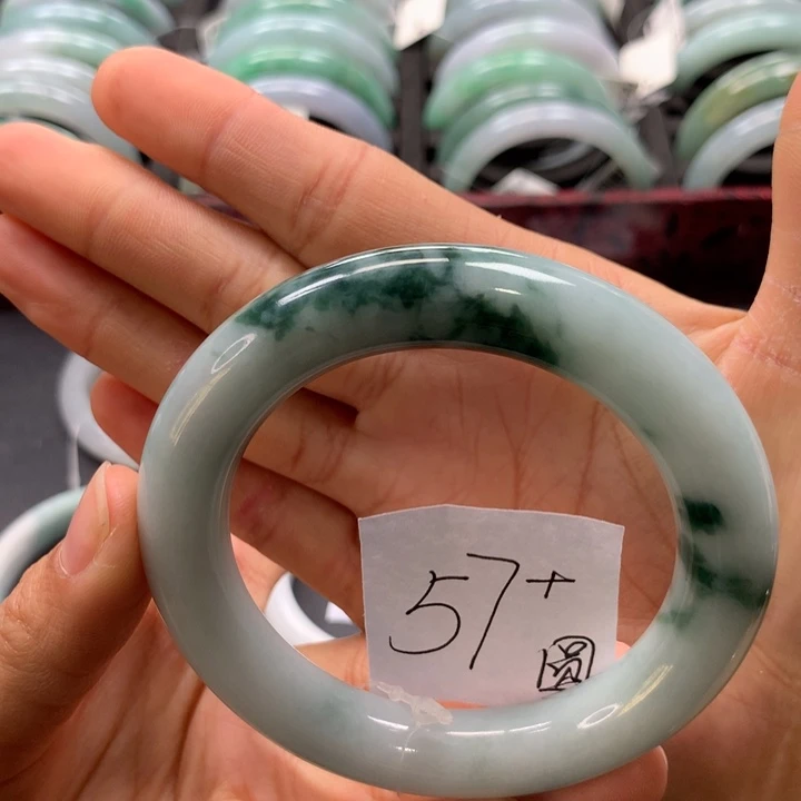 未镶嵌手镯翡翠手镯
