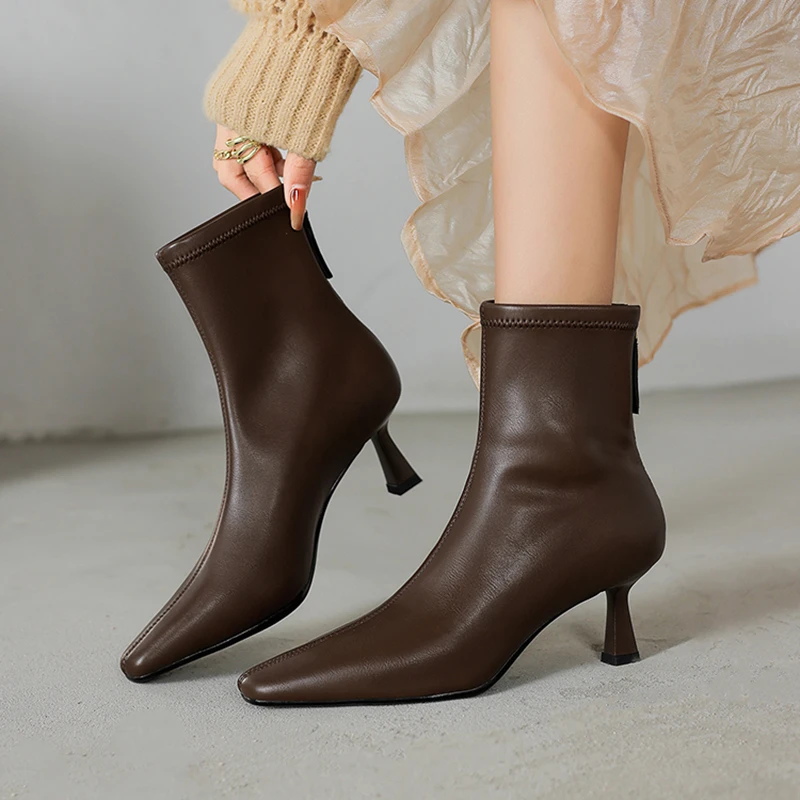 7cm法式方头瘦瘦靴细跟百搭绒里弹力靴2025秋冬新款棕色高跟短靴