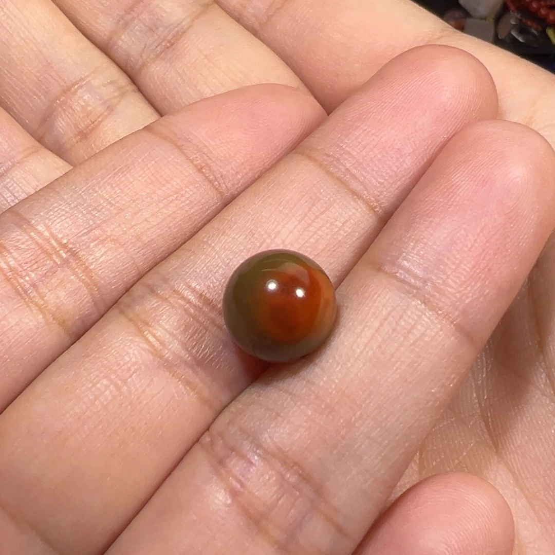荔***式未镶嵌南红玛瑙珠宝奇石