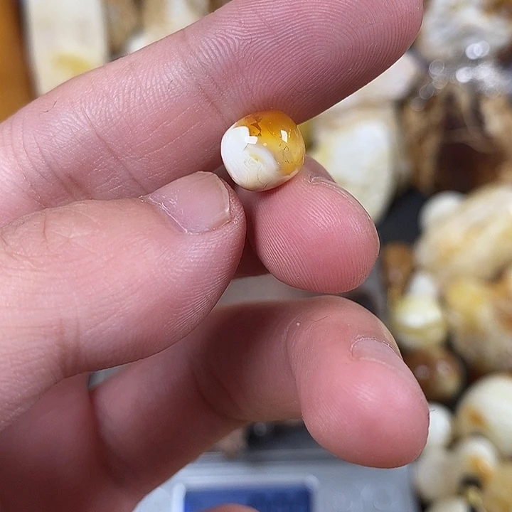 未镶嵌琥珀裸石爱*包我