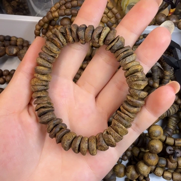 二***子沉香碎屑沉香莺歌绿奇楠1.1壳子13克➕