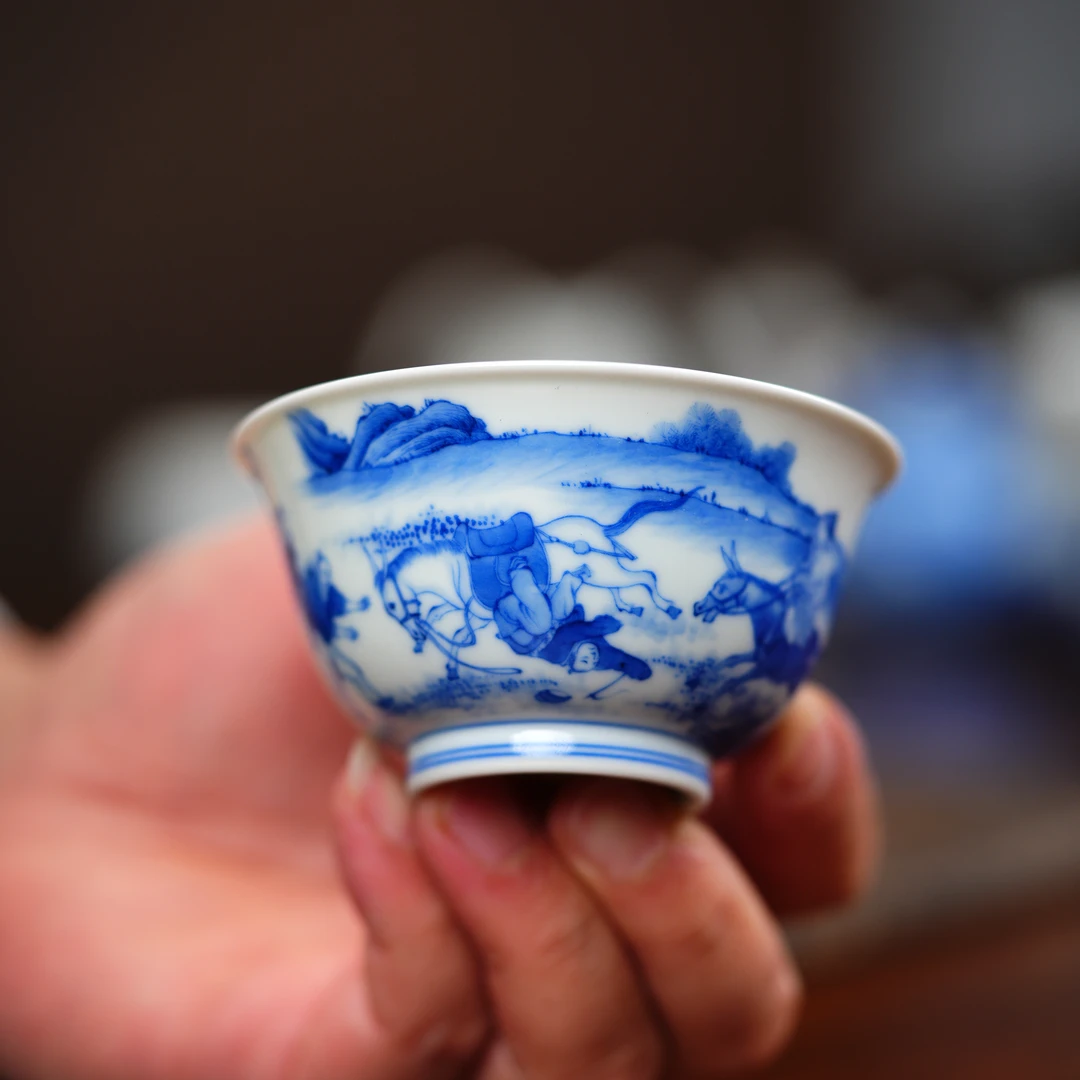 专属款天心雅器纯手工手绘仿康熙人物赶集图主人杯青花单杯