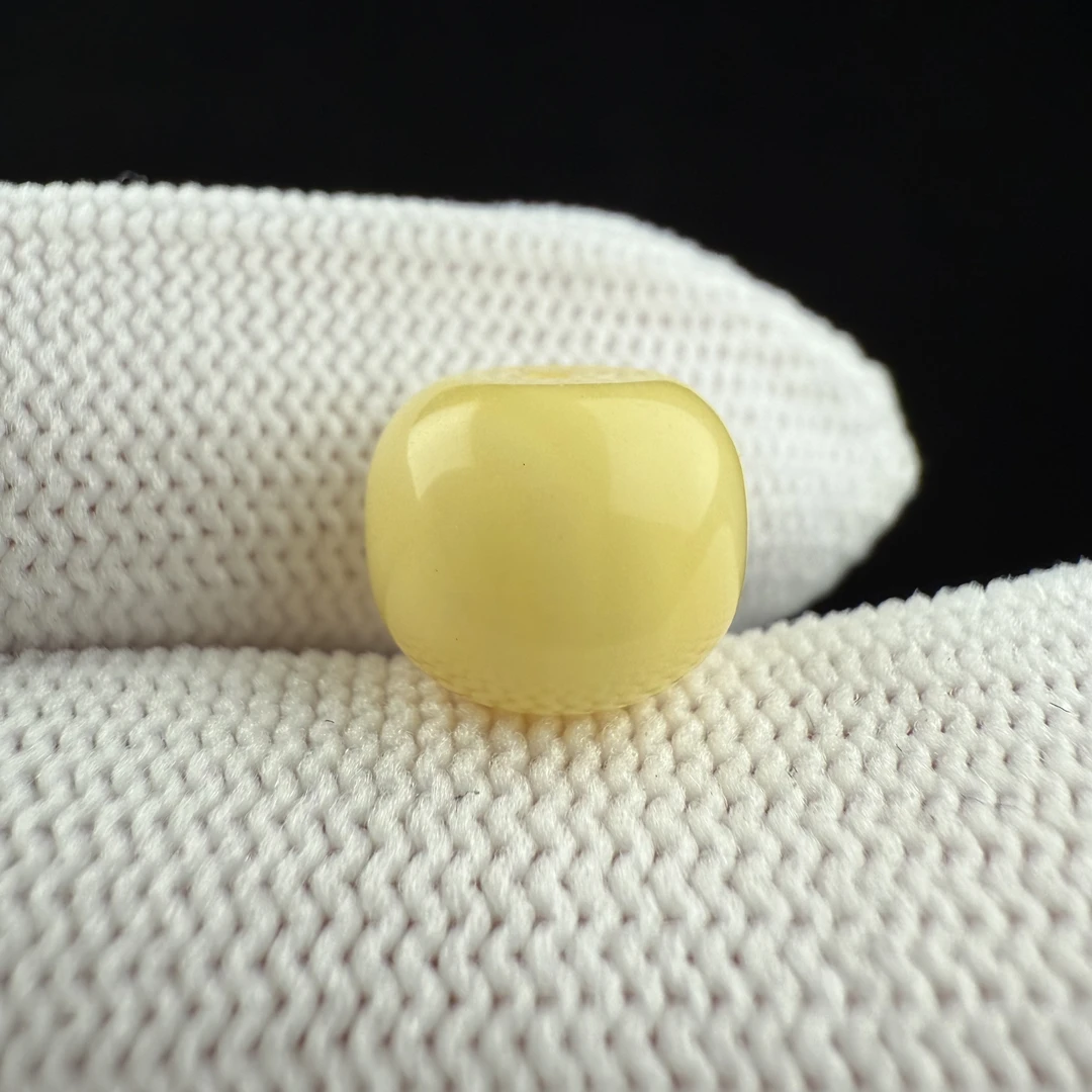 D1133天然原矿蜜蜡 老型10.2*8.3mm支持复检假一罚十