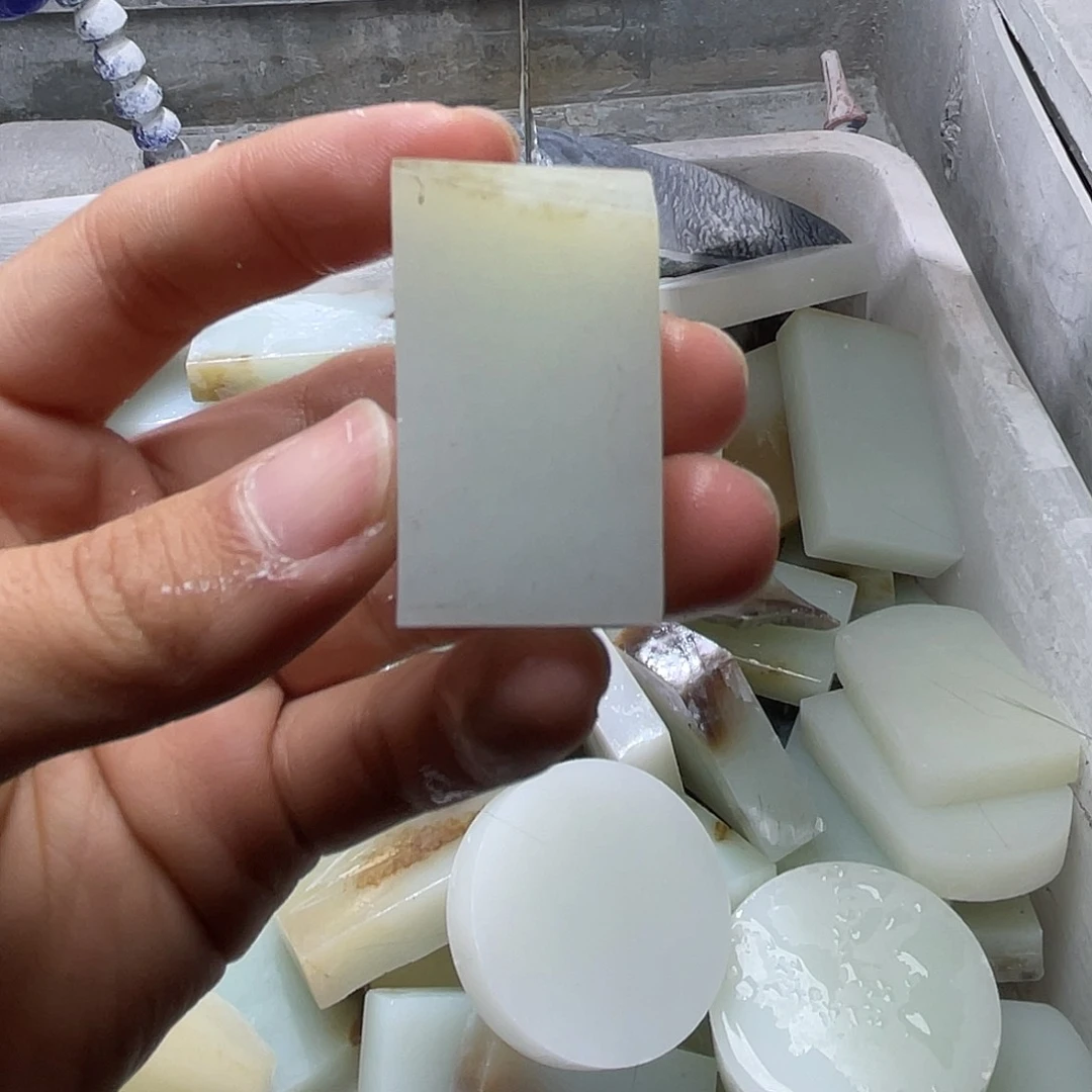 定制和田玉挂件未镶嵌