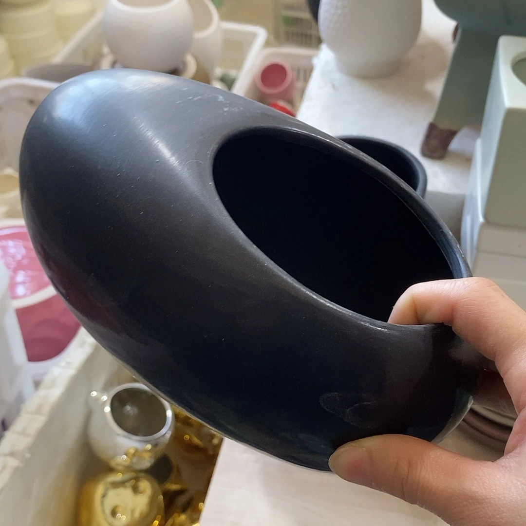杯子陶盆有孔 瑕疵介意勿拍