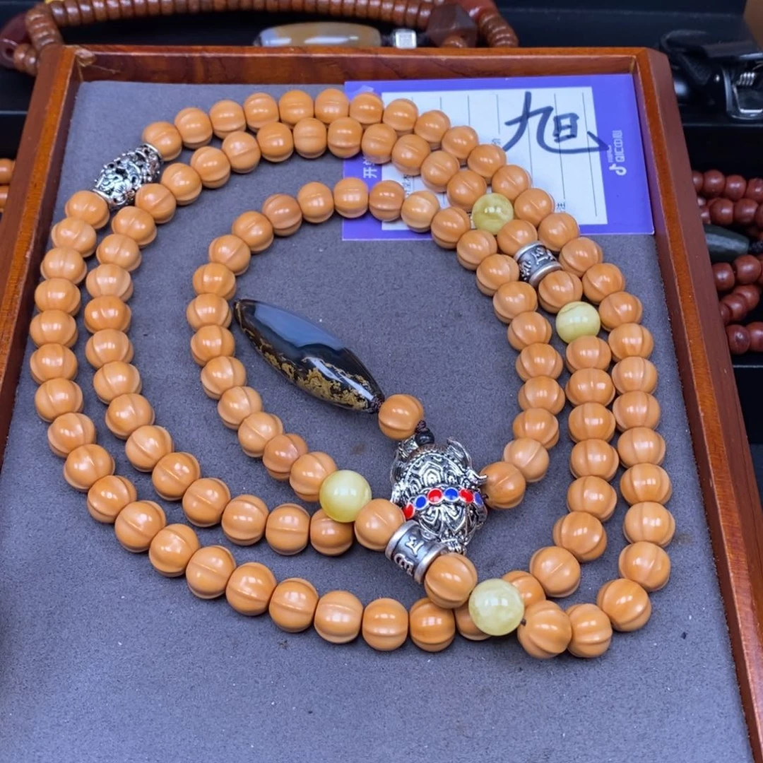 猴头核桃吊坠清****鹿猴头