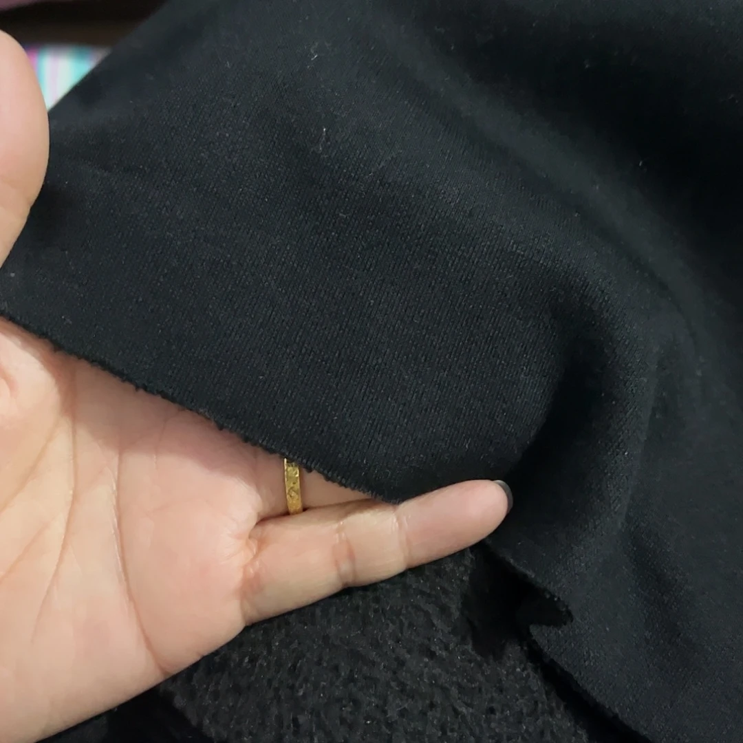 黑色一体颗粒绒1.7×2米长带螺纹