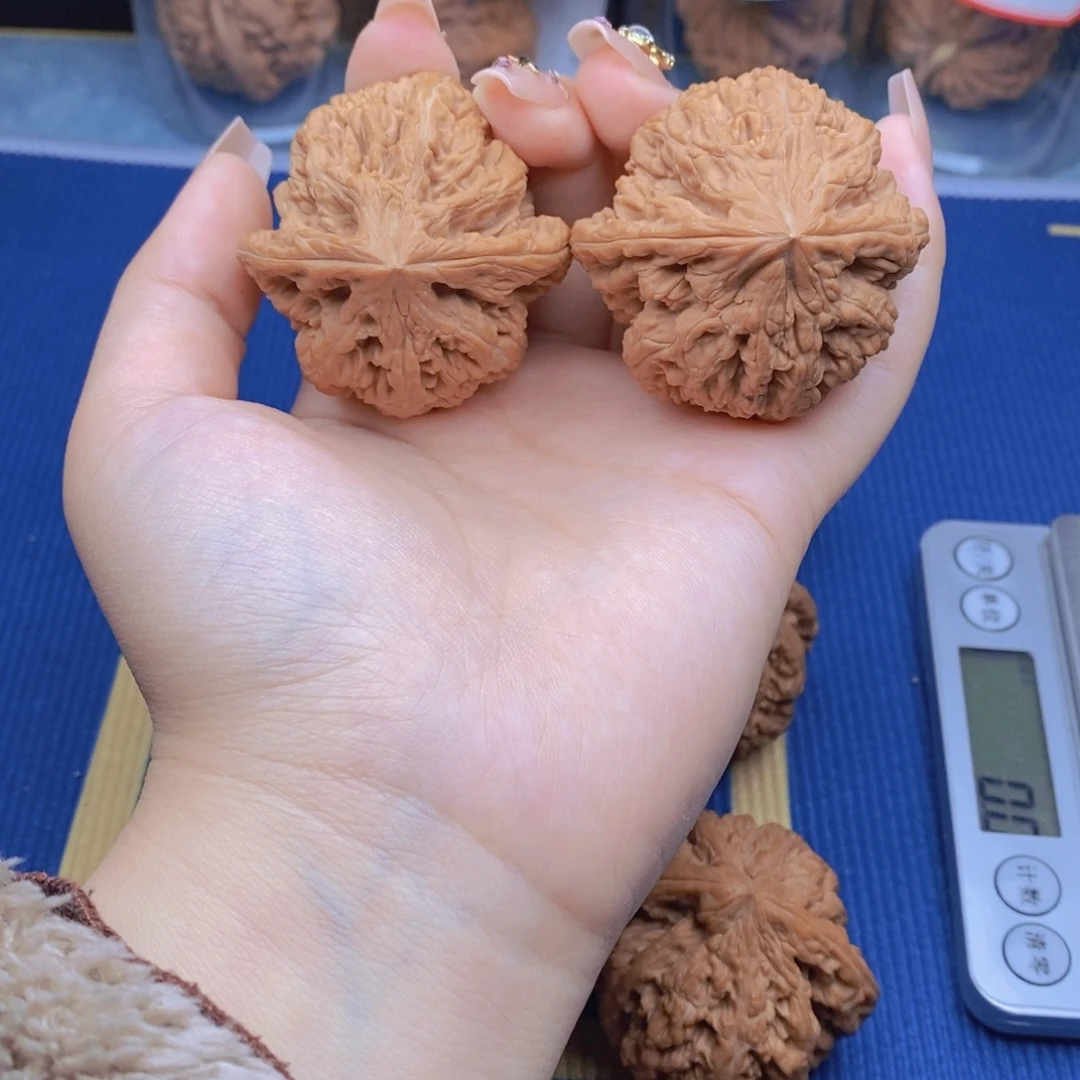 快***生吊坠文玩核桃粗筋毕业对47高桩