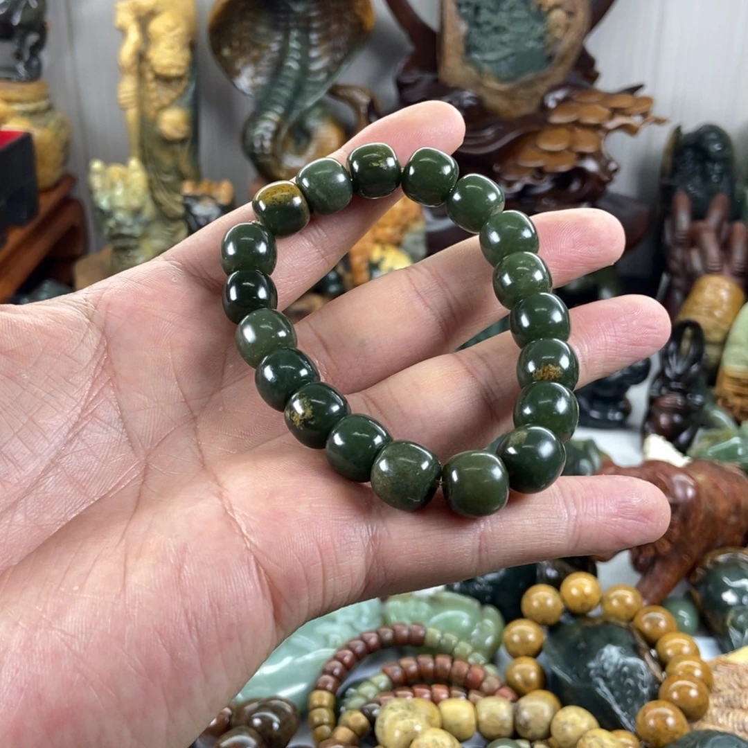 不***羹岫岩河磨玉（透闪石质玉）未镶嵌把件