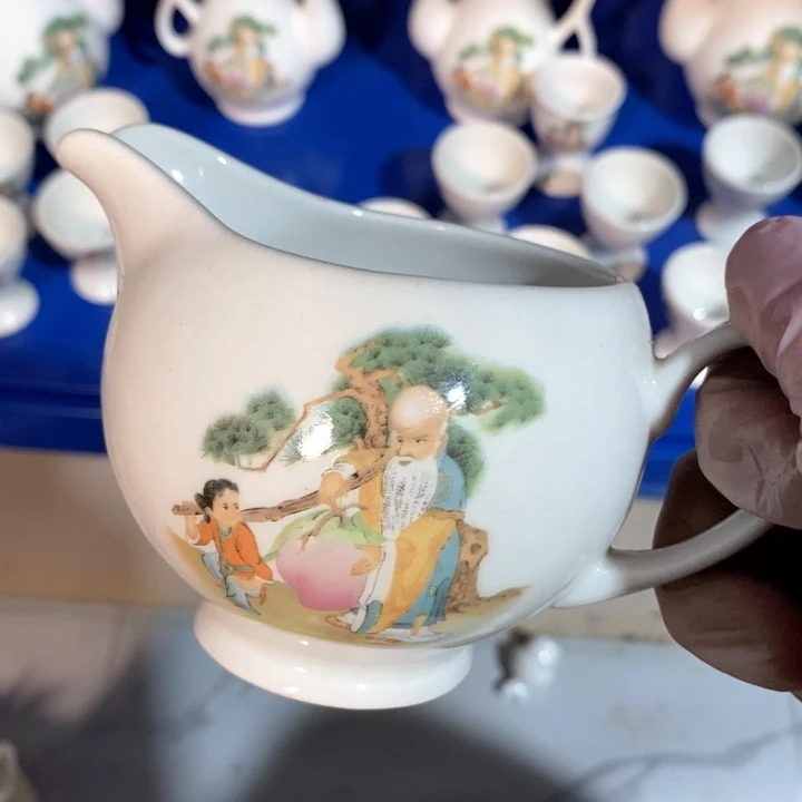 瓷片一厂寿星公倒杯