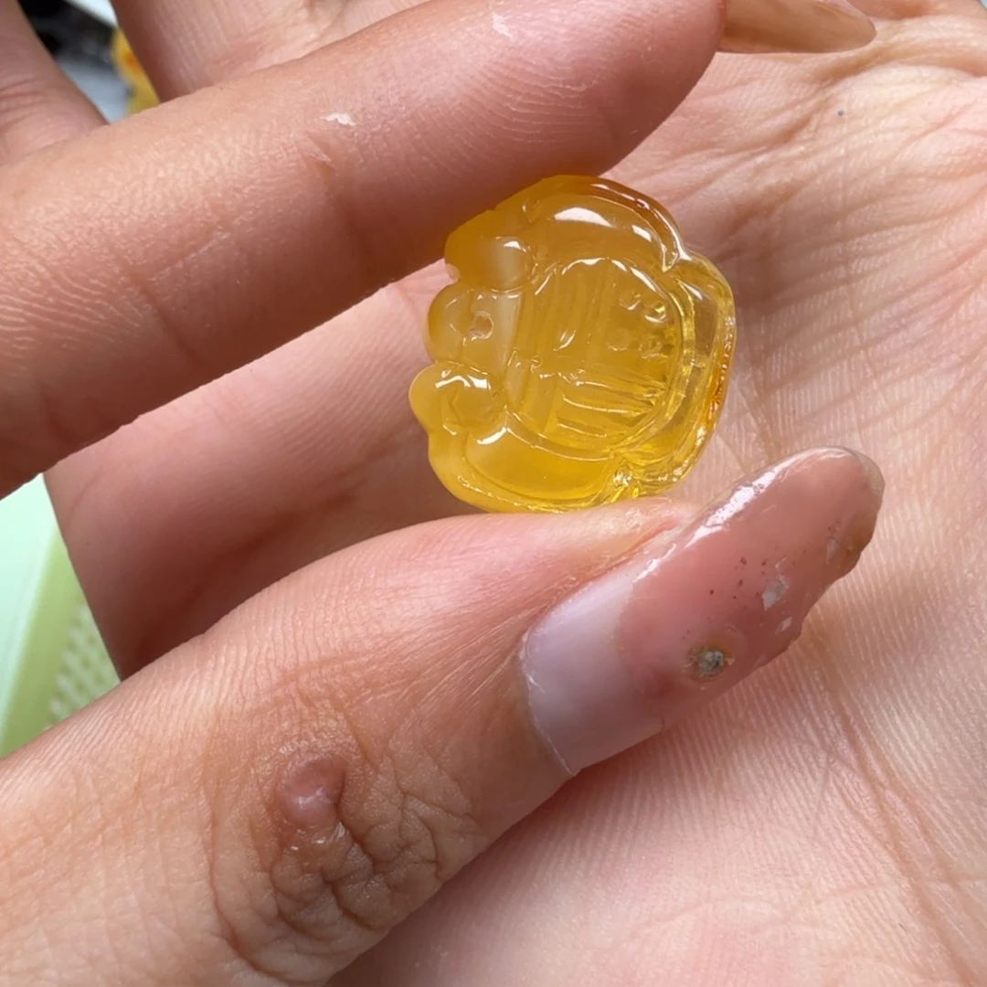 裸石琥珀未镶嵌你好