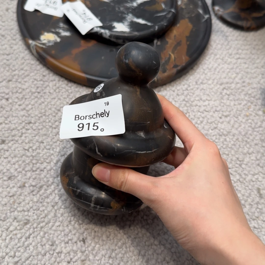 915。