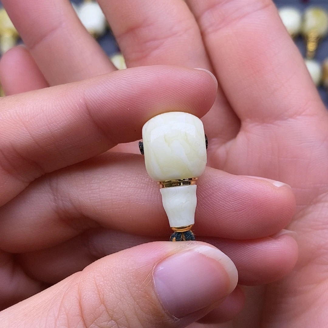 琥珀18K金镶嵌裸石11.8mm 蜜蜡金腰带三通