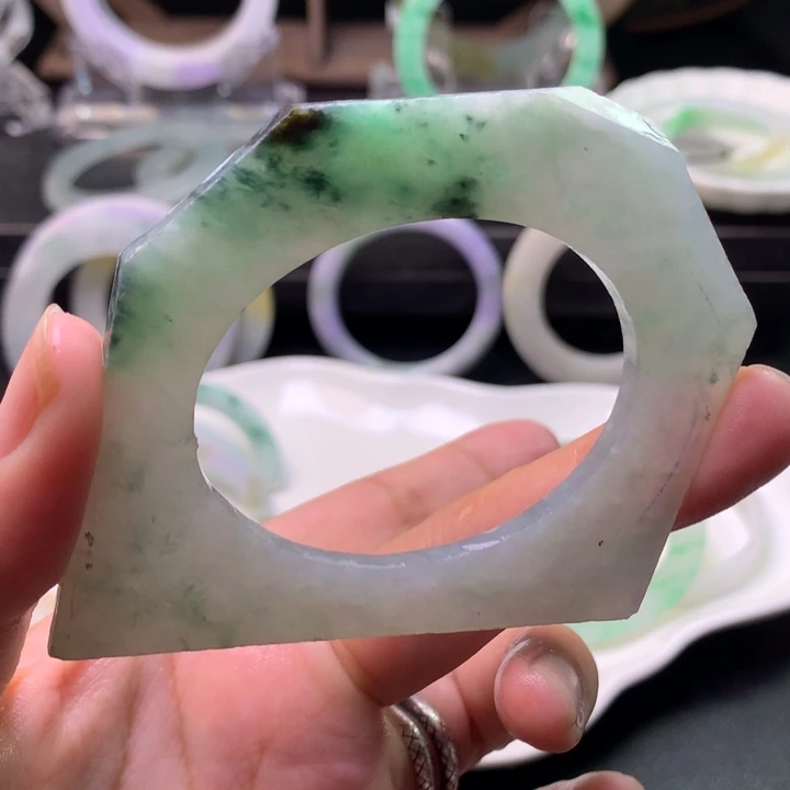 定制翡翠未镶嵌翡翠