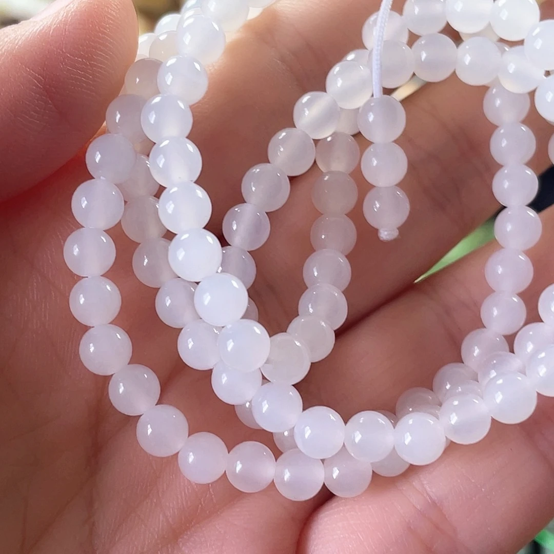 思***厚和田玉未镶嵌颈饰