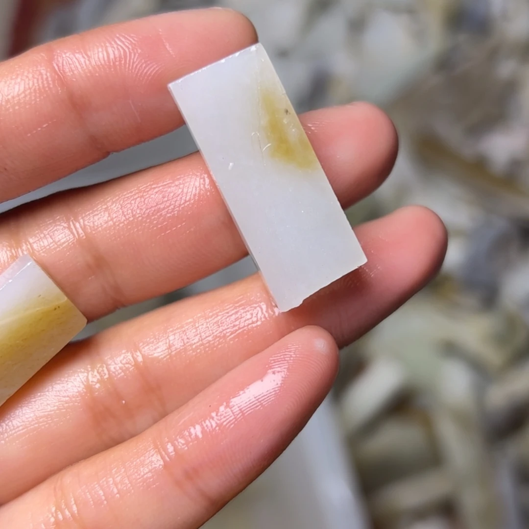 和田玉未镶嵌项链