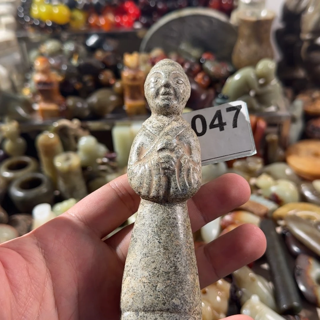 未镶嵌蛇纹石玉颈饰