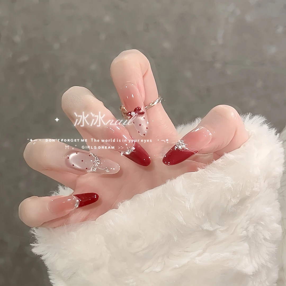 【酒红千金】新款波点手工蝴蝶结显白爆闪红色猫眼法式高级穿戴美甲