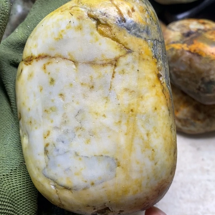 和田玉未镶嵌珠宝奇石63