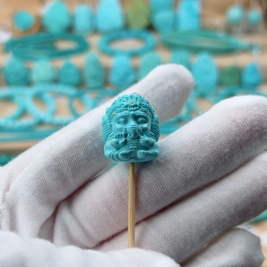 未镶嵌绿松石珠宝奇石