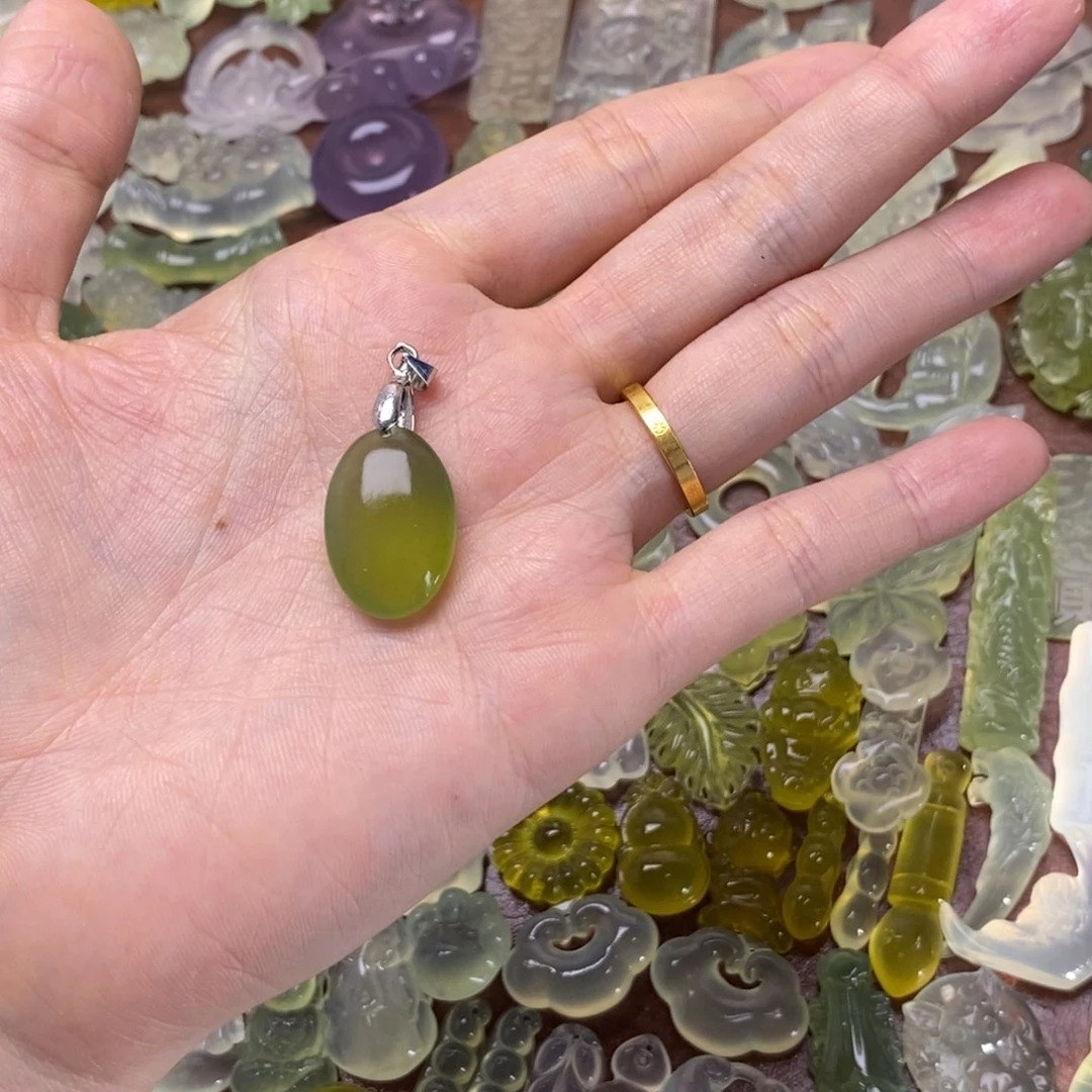 蛇纹石玉合金项链