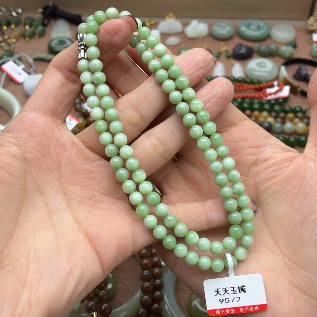 和田玉未镶嵌颈饰卡6