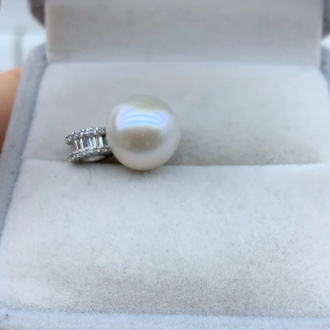 颈饰银S925镶嵌淡水珍珠