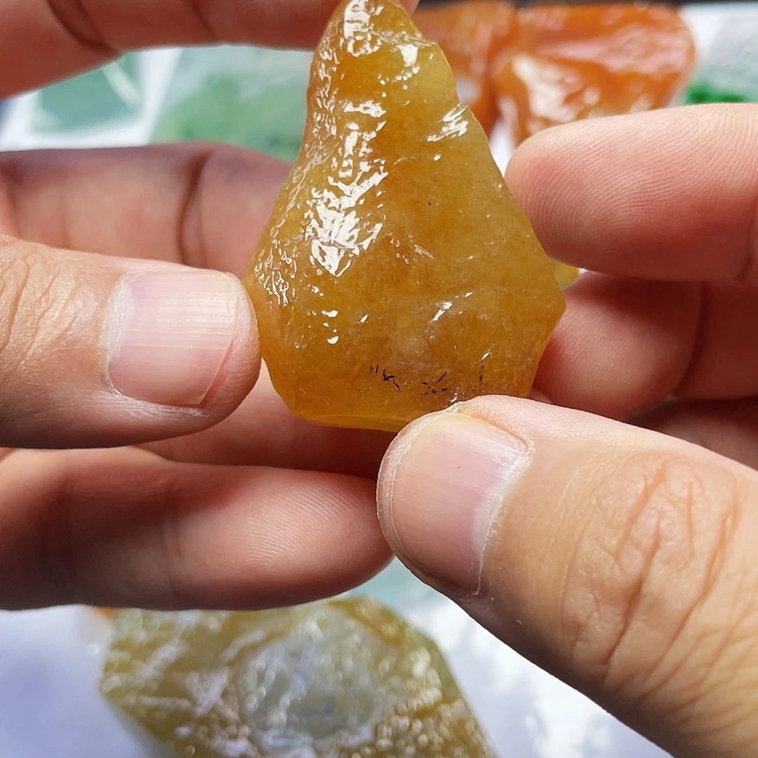 定制翡翠未镶嵌翡翠