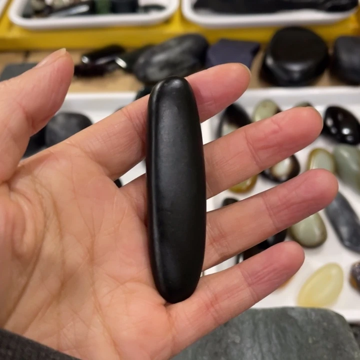 三***丘玉新疆戈壁手把件