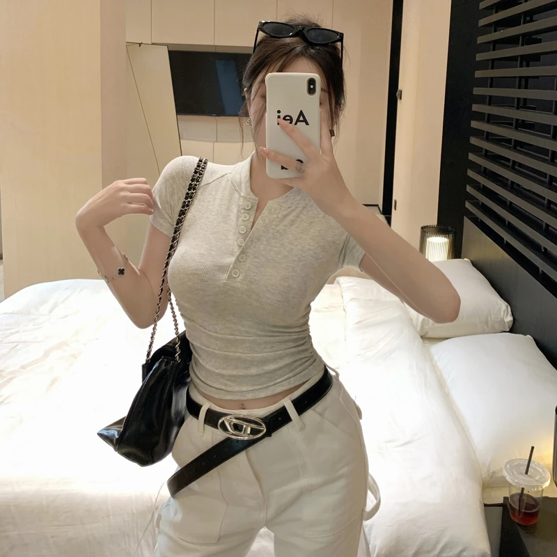 实拍 韩版甜辣女夏季辣妹T恤设计感插肩袖复古美式显瘦纽扣上衣