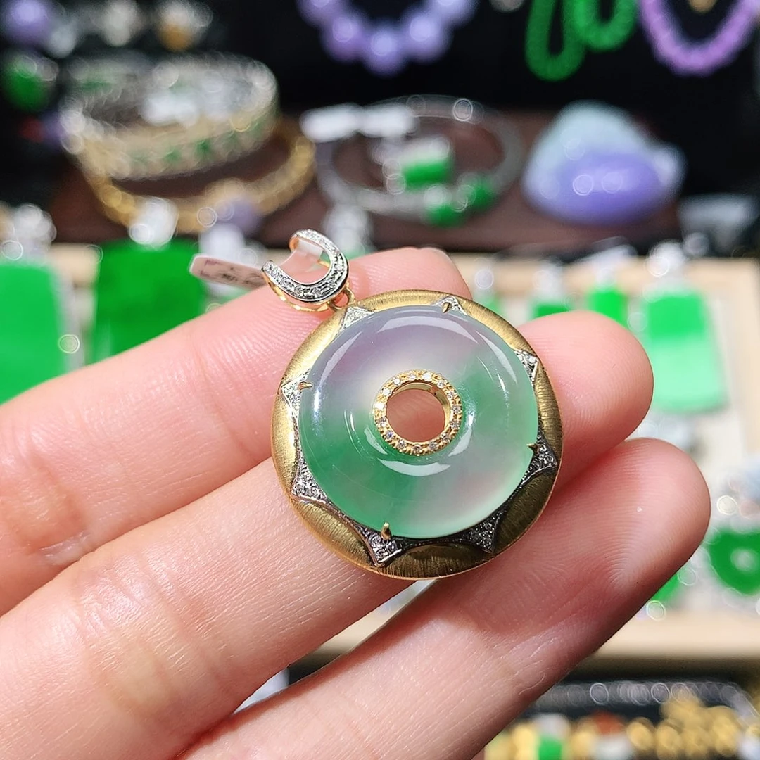 翡翠18K金镶嵌吊坠(不含链)