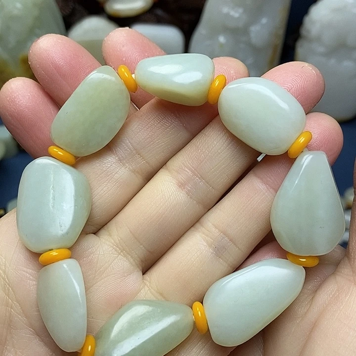 和田玉未镶嵌手链