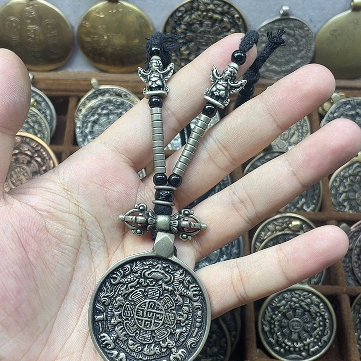 白利马麟甲朝天吼九宫八卦牌脖挂