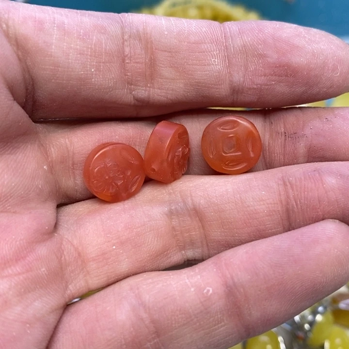 南红玛瑙吊坠未镶嵌多样性发货其一