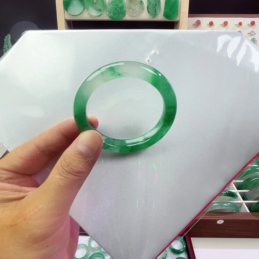 石英质玉未镶嵌手镯51