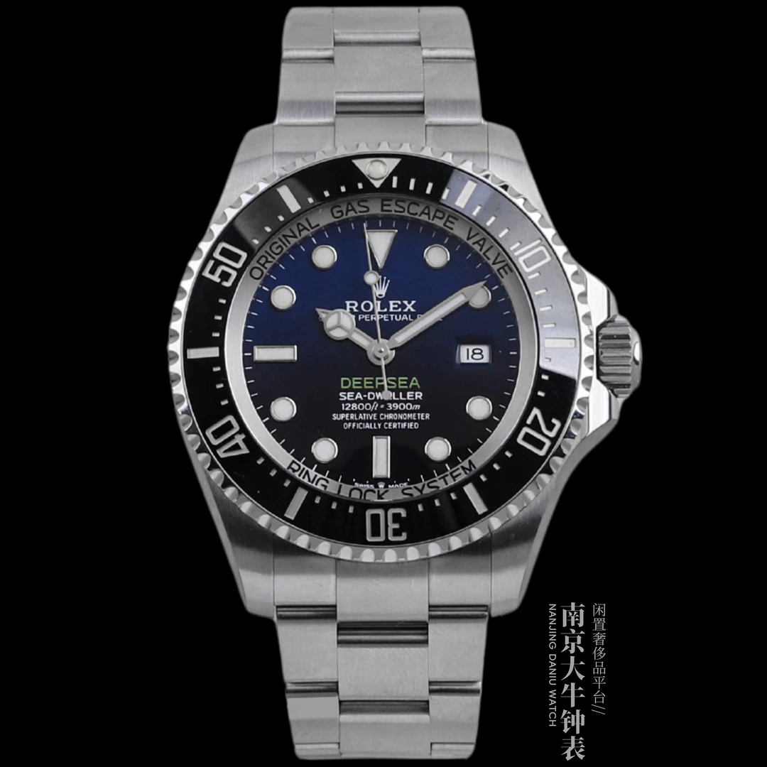 95新 Rolex/劳力士 海型使系列126660渐变蓝自动机械44mm全套