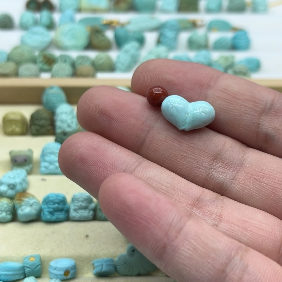 南红玛瑙未镶嵌B349微瑕1.2克