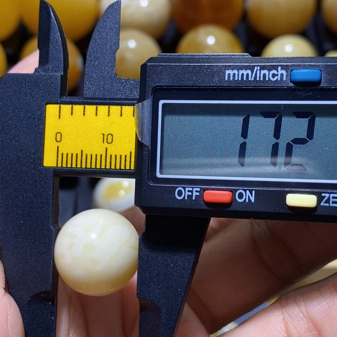 琥珀珠宝奇石未镶嵌?**天