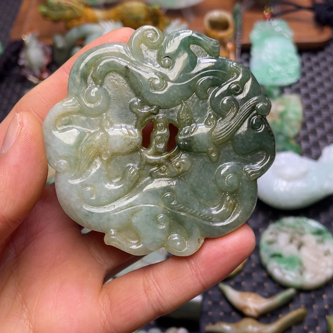 翡翠未镶嵌颈饰翡翠颈饰未镶嵌