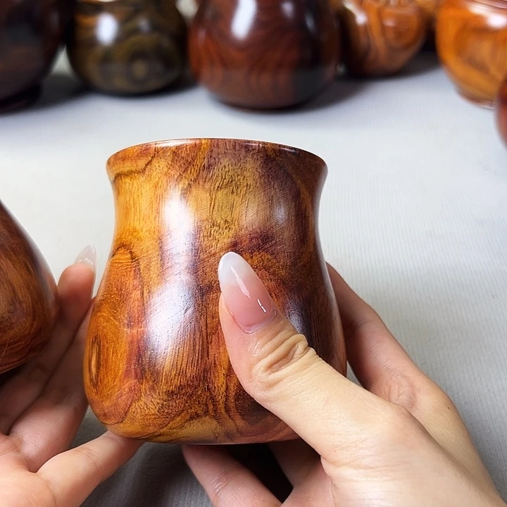 戈**蟀越南黄花梨杯子一个